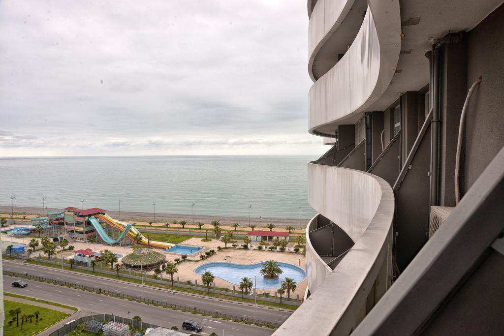 Dan Luxury Apartment Batumi Exteriör bild